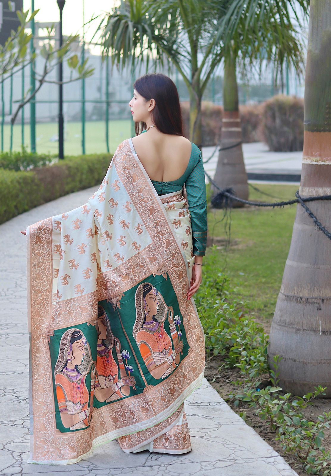 Banarasi Silk Saree – Handwoven